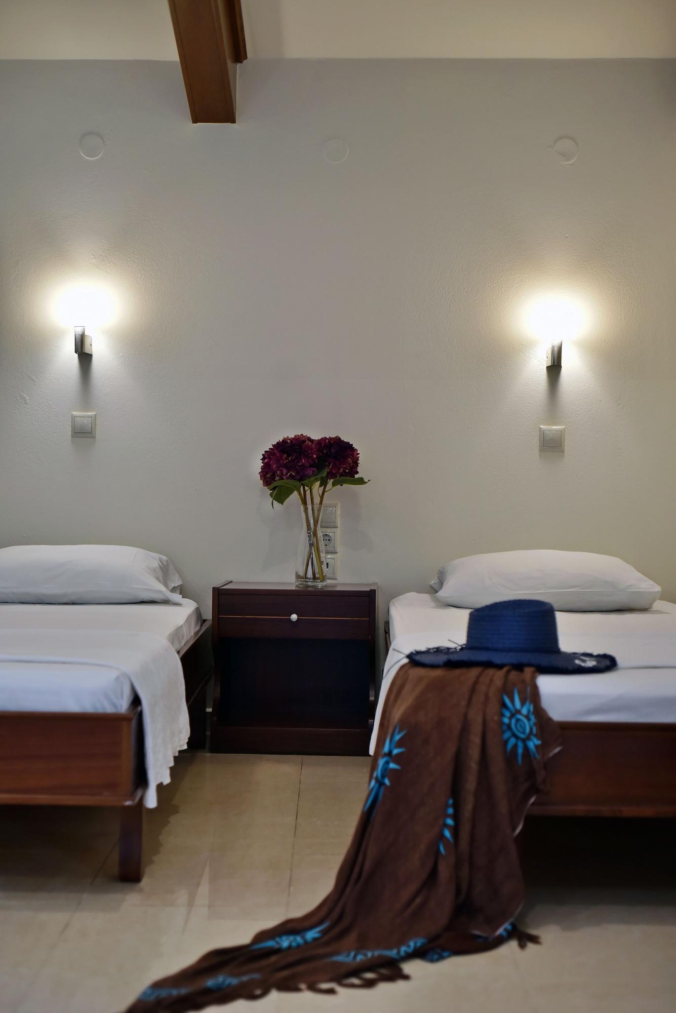 24 Seven Boutique Hotel Malia  Bagian luar foto
